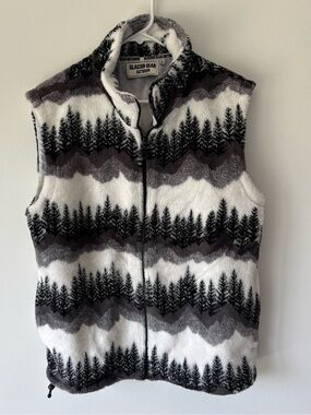 Glacier Gear Outdoor Black White Fleece Vest Forest Tree Scene Alaska Winter